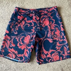 Patagonia Wavefarer Floral 10” Red Navy Blue Swim Trunks